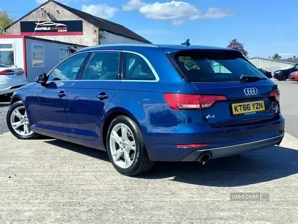 Used Audi A4 Sport 190 HP (139 kW) 2017 Blue Estate