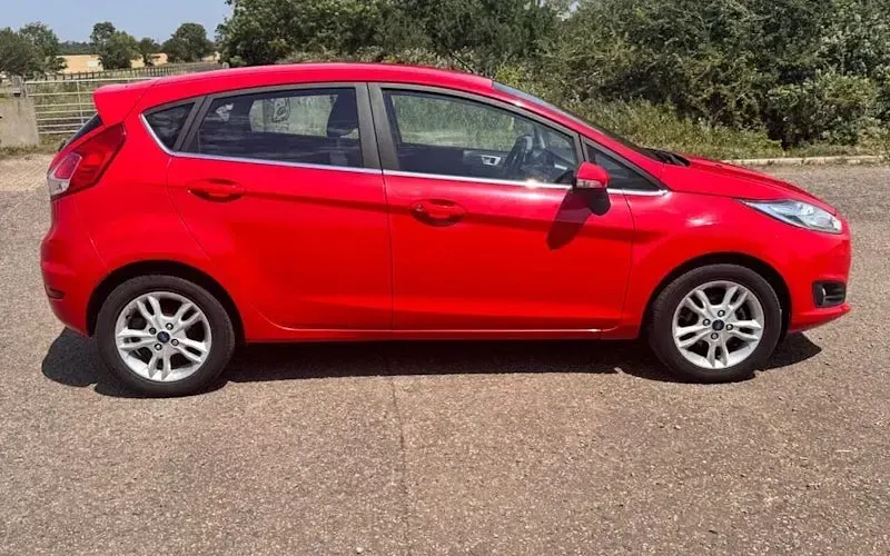 Used Ford Fiesta Zetec 101 HP (74 kW) 2017 Hatchback