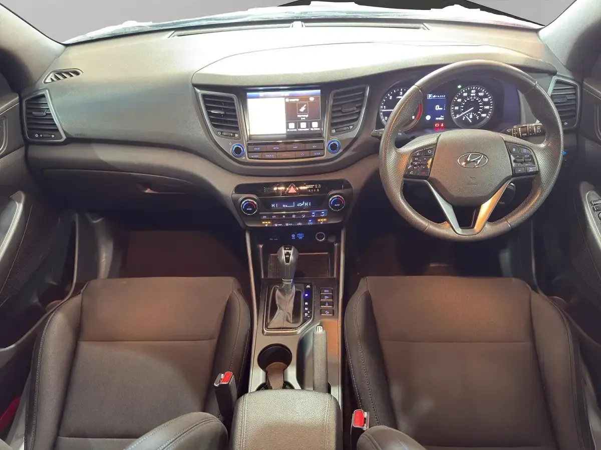 Used Hyundai Tucson GO! 141 HP (103 kW) 2018 Blue SUV