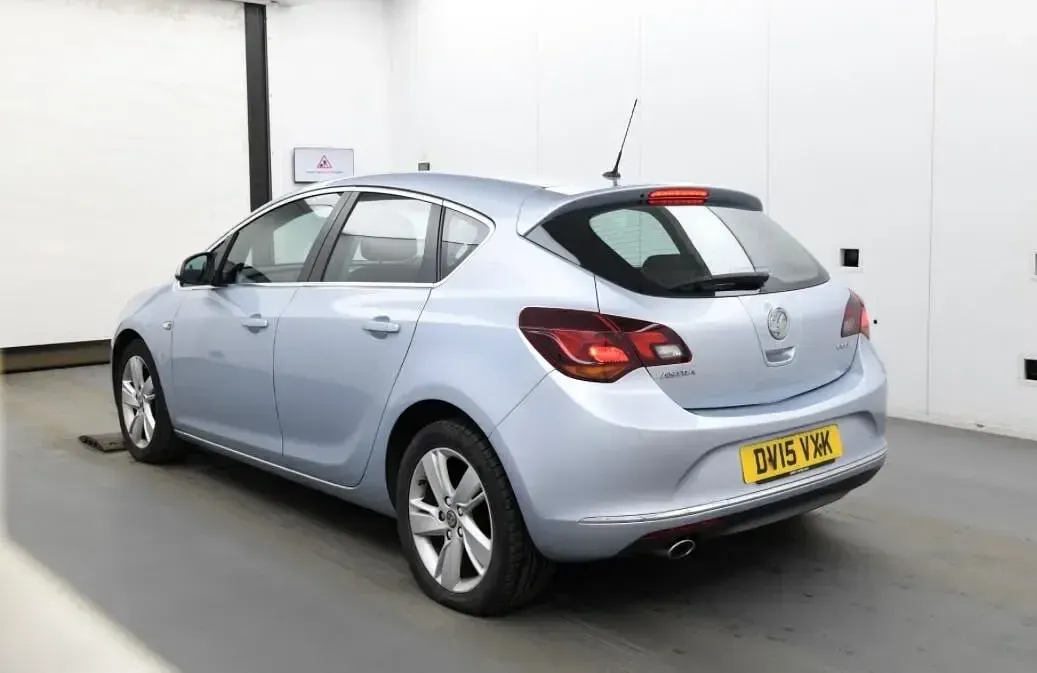 Used Vauxhall Astra SRi 2015 Silver Hatchback