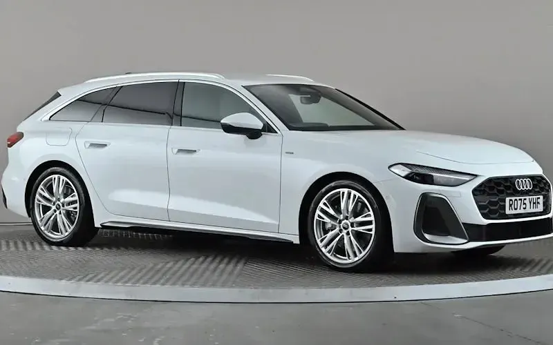 Used Audi A5 S-Line 299 HP (219 kW) 2025 Estate