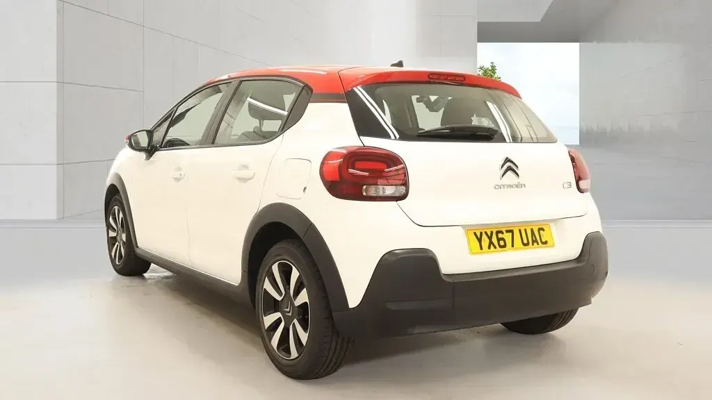 Begagnad Citroën C3 Feel 2018 Vit Halvkombi
