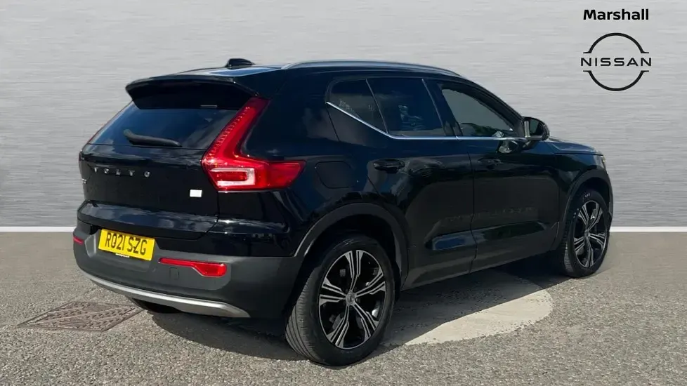Used Volvo XC40 Inscription 262 HP (192 kW) 2021 Black SUV