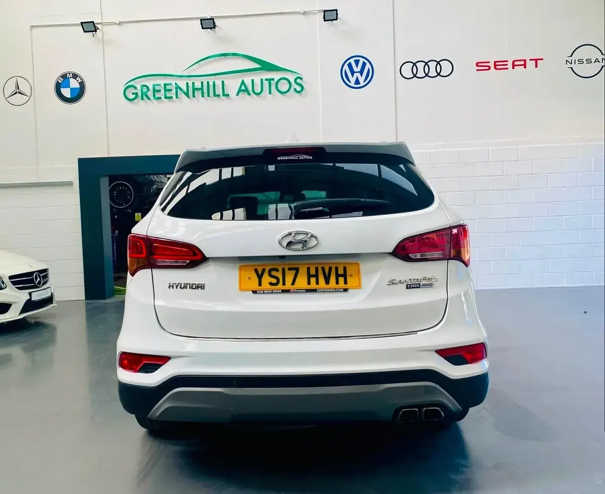 Used Hyundai Santa Fe Edition 200 HP (147 kW) 2017 White SUV