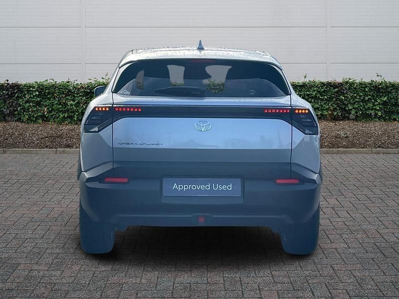 New Toyota Urban Cruiser Design 127 kW (174 HP) 2026 Liquid silver SUV