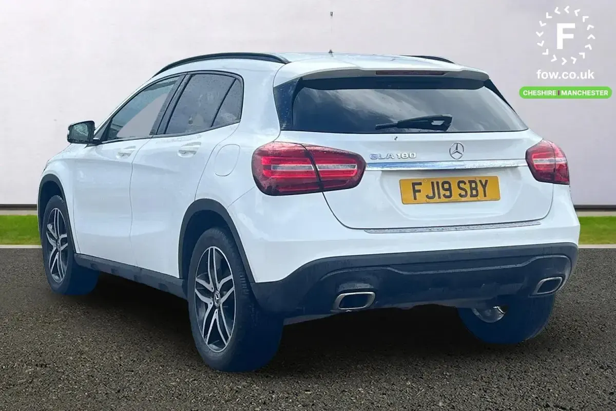 Used Mercedes GLA180 Urban 2019 White SUV