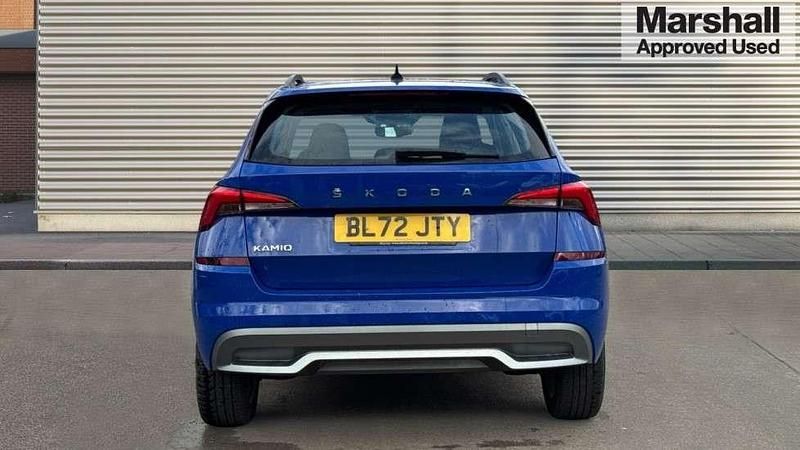 Used Skoda Kamiq SE 110 HP (80 kW) 2023 Blue SUV