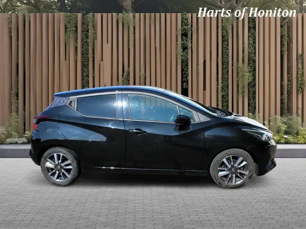 Begagnad Nissan Micra Tekna 2020 Svart Halvkombi