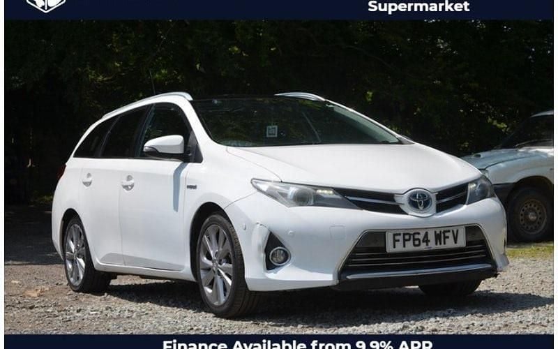 Used 2013 Toyota Auris Touring Sports Estate | £4,990 (Fair price) - Image 1/4