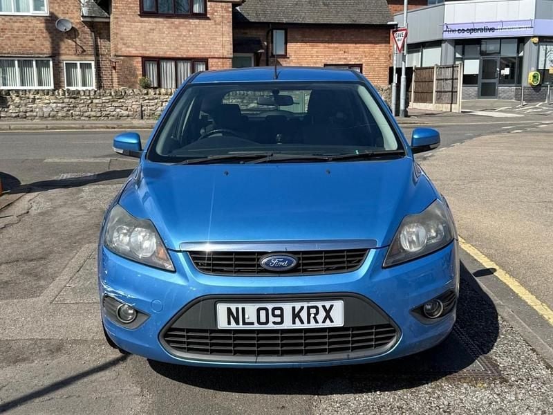Used Ford Focus Zetec 2009 Blue Hatchback
