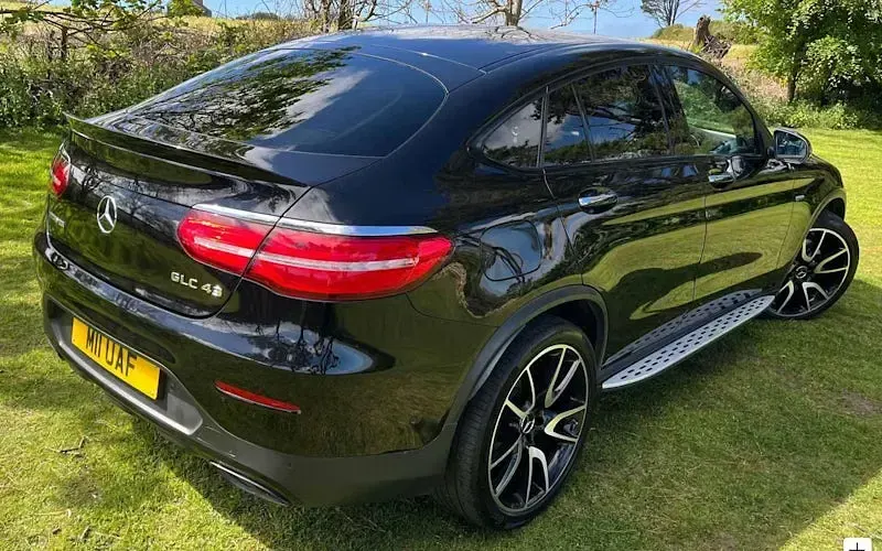 Usado Mercedes GLC43 AMG Premium Plus 367 HP (269 kW) 2019 Preto Coupé