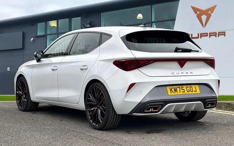 New Cupra Leon 204 HP (150 kW) 2025 White Hatchback