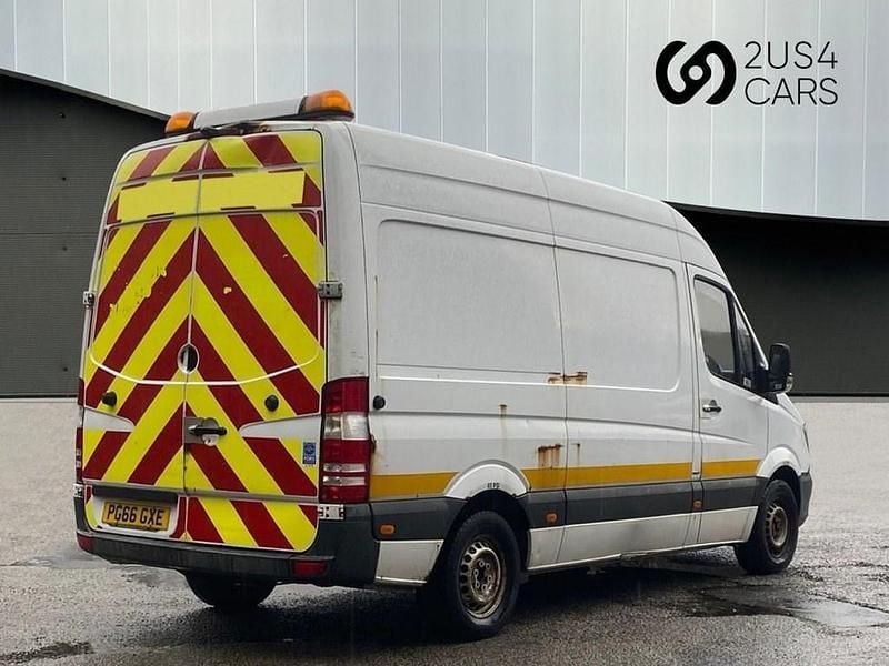 Used Mercedes Sprinter 140 HP (102 kW) 2017 White Van