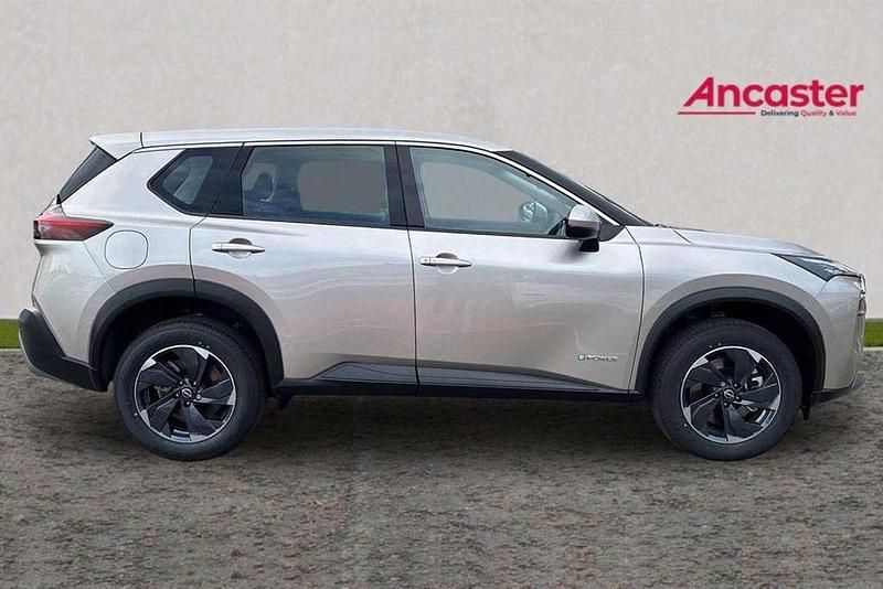 New Nissan X-Trail Acenta Premium 213 HP (156 kW) 2025 Silver SUV