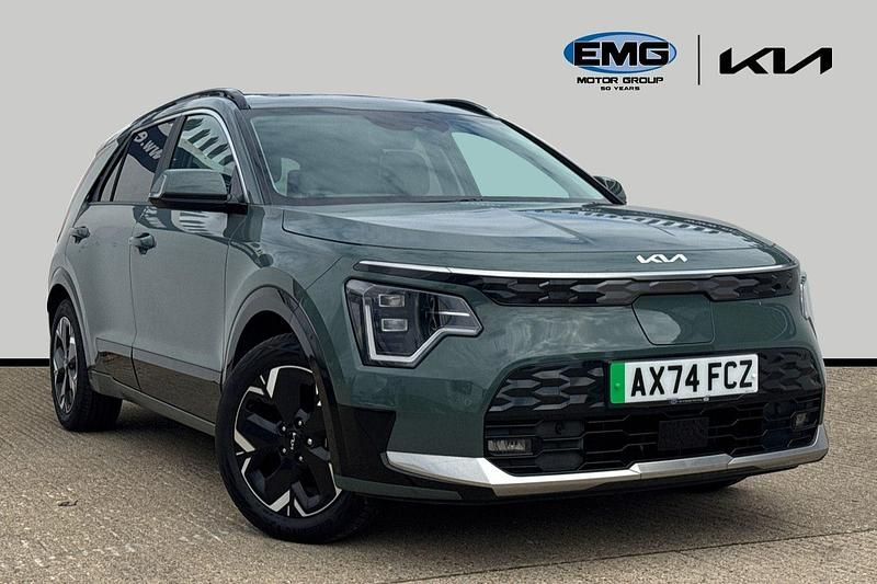 Green Used 2025 Kia e-Niro 4 SUV | £29,295 - Image 1/3