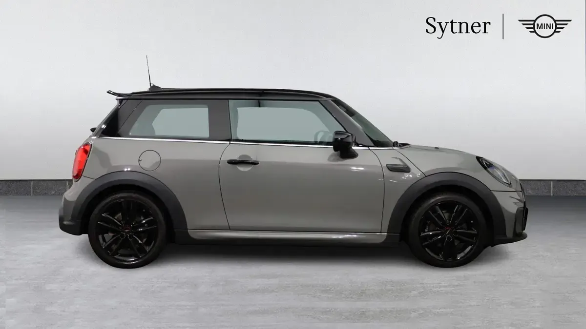 Used Mini Cooper Hatch 136 HP (100 kW) 2021 Moonwalk grey  Hatchback