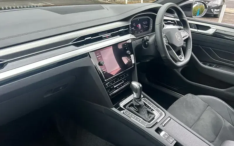 Used VW Arteon R-line 218 HP (160 kW) 2024 Black Estate