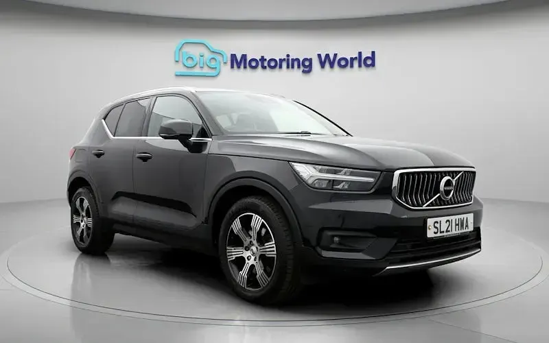 Used Volvo XC40 Inscription 197 HP (144 kW) 2021 Black SUV