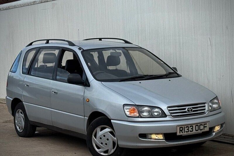 Silver Used 1998 Toyota Picnic MPV | £1,599 - Image 1/1