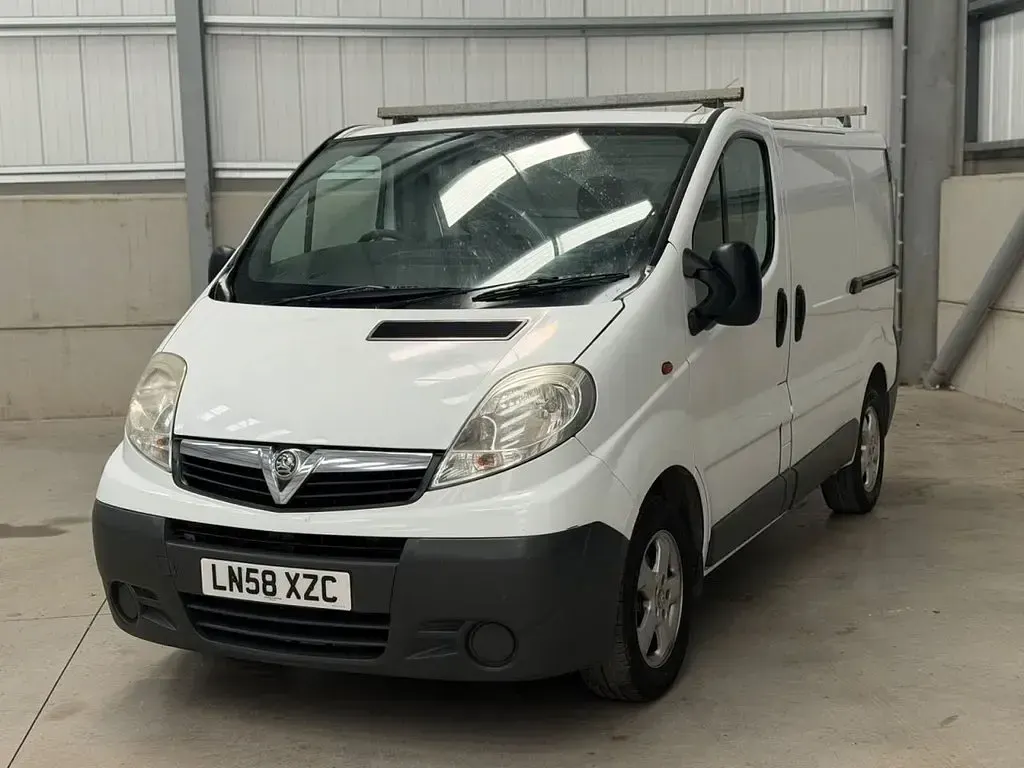 Used Vauxhall Vivaro 2009 White MPV