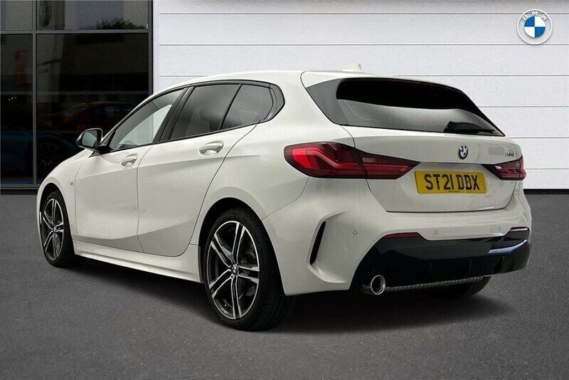 Used BMW 118 M Sport 140 HP (102 kW) 2021 White Hatchback