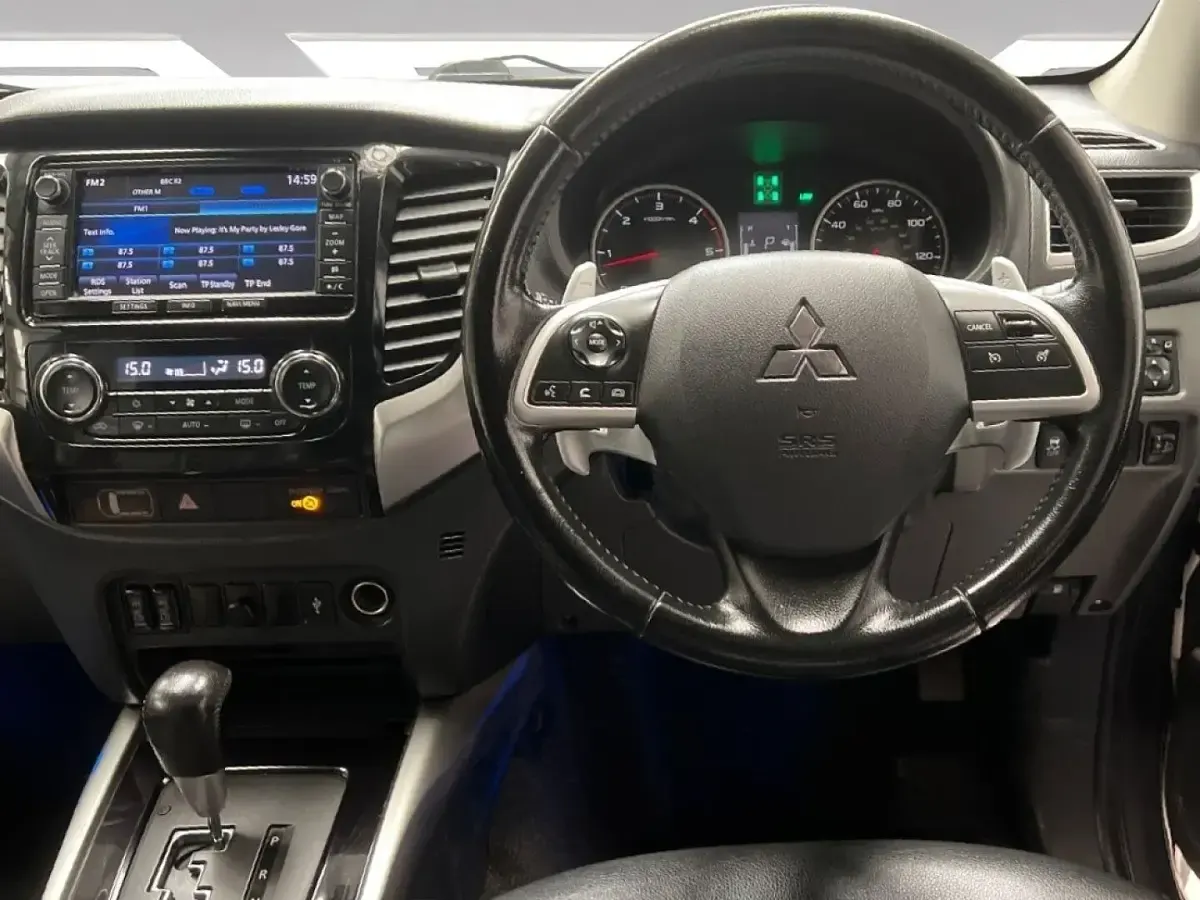 Used Mitsubishi L200 181 HP (133 kW) 2016 Grey Pickup