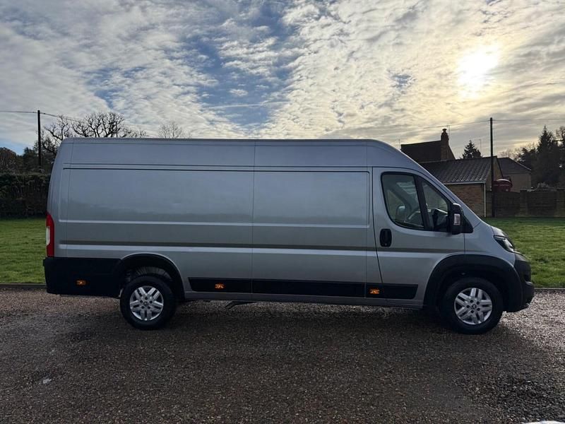Used Peugeot Boxer S 140 HP (102 kW) 2020 Grey Van
