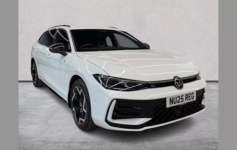 Other New 2024 VW Passat R-line Estate | £46,740 - Image 1/4