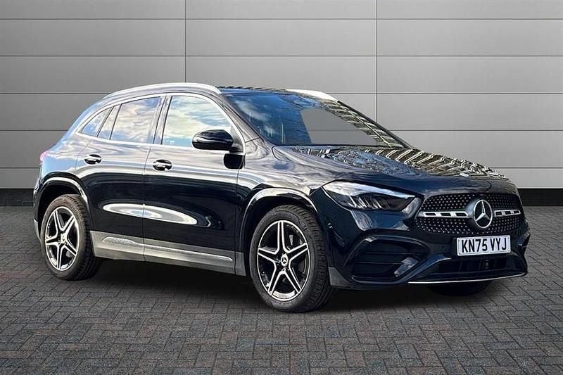 Used Mercedes GLA220 Executive 190 HP (139 kW) 2025 Cosmos black SUV