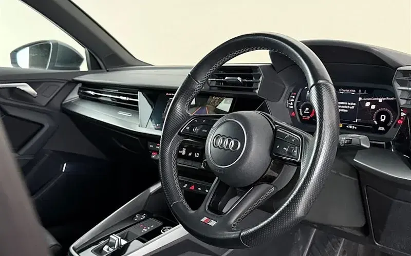 Usado Audi A3 Sportback S-Line 150 HP (110 kW) 2024 Citadino