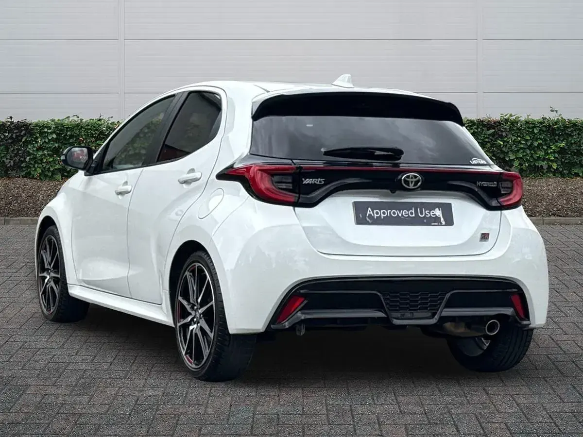 Used Toyota Yaris Sport 2023 White Hatchback