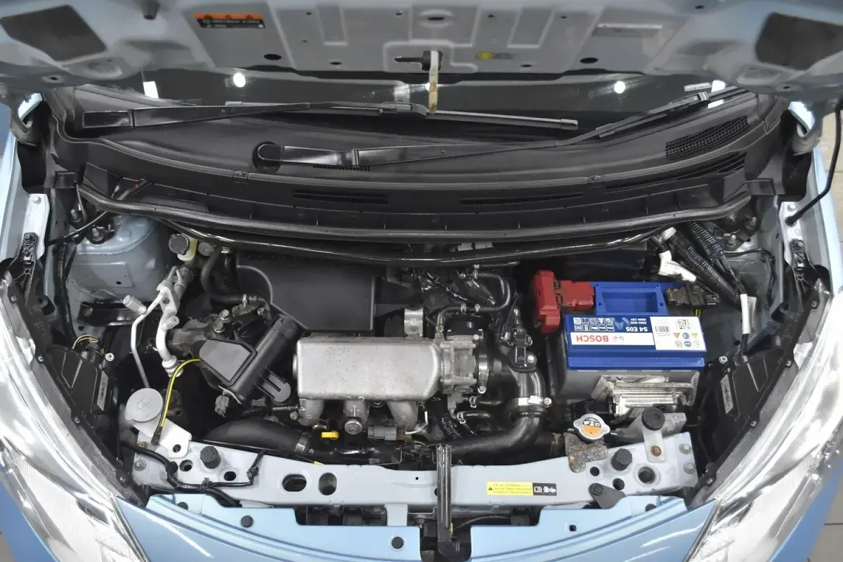 Used Nissan Note Acenta Premium 98 HP (72 kW) 2014 Blue Hatchback