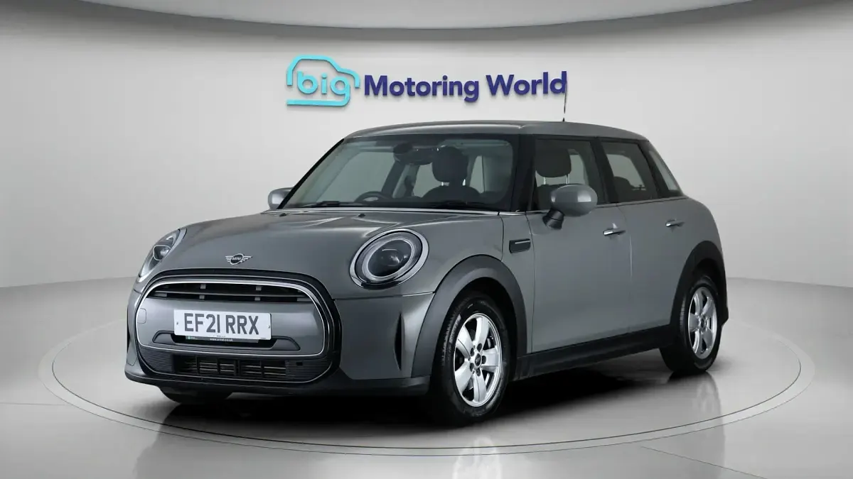 Used Mini Cooper Classic 136 HP (100 kW) 2021 Grey Hatchback