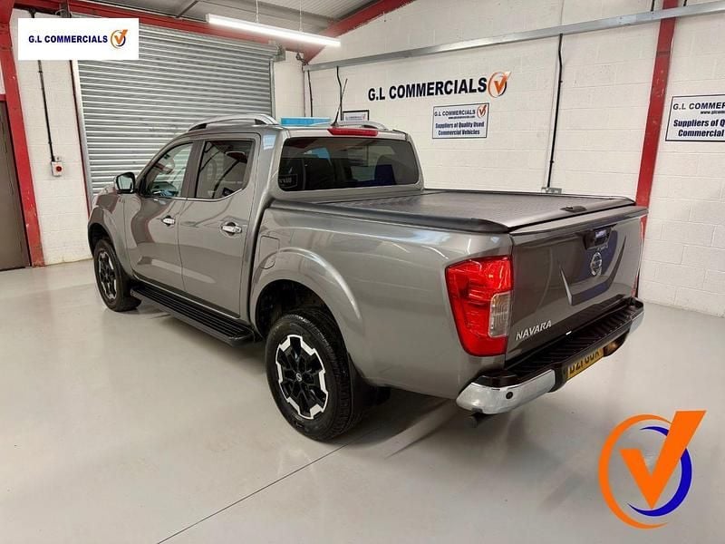 Used Nissan Navara Tekna 190 HP (139 kW) 2021 Grey Pickup