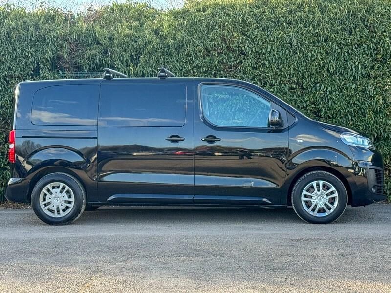 Used Citroën Spacetourer Business Class 120 HP (88 kW) 2019 Black MPV