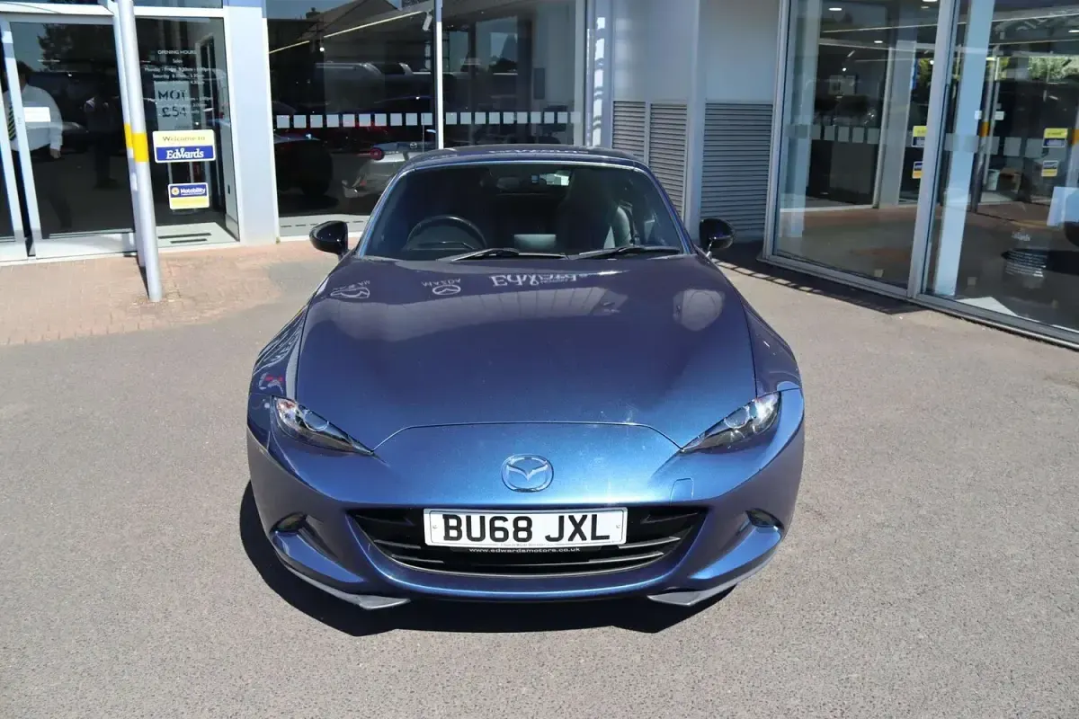Used Mazda MX5 Inclusive 160 HP (117 kW) 2018 Blue Cabriolet