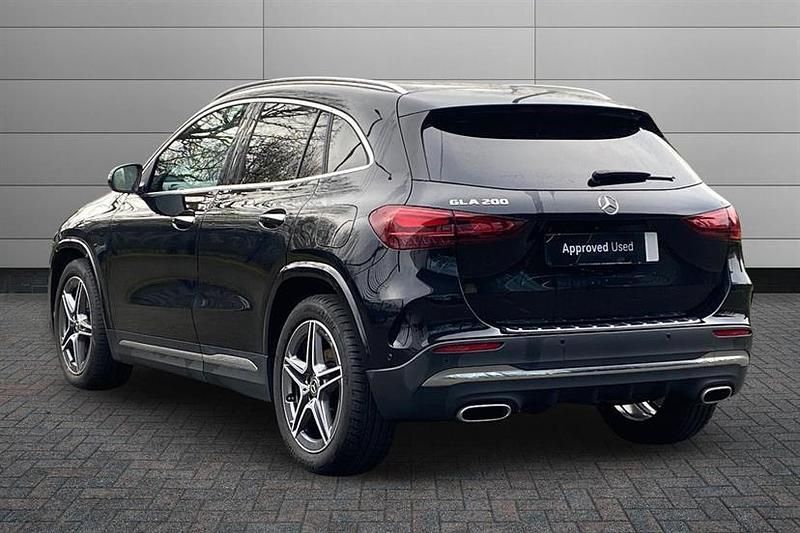 Used Mercedes GLA200 Executive 163 HP (119 kW) 2024 Cosmos black SUV