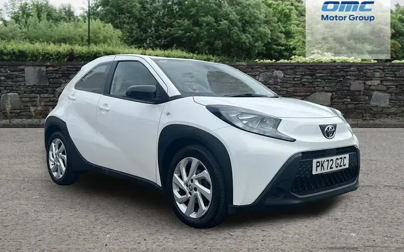 Used Toyota Aygo X PURE 72 HP (52 kW) 2022 SUV