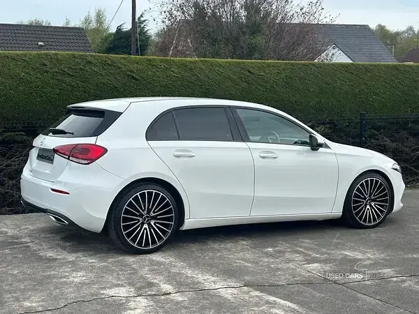 Used Mercedes A180 116 HP (85 kW) 2019 White Hatchback