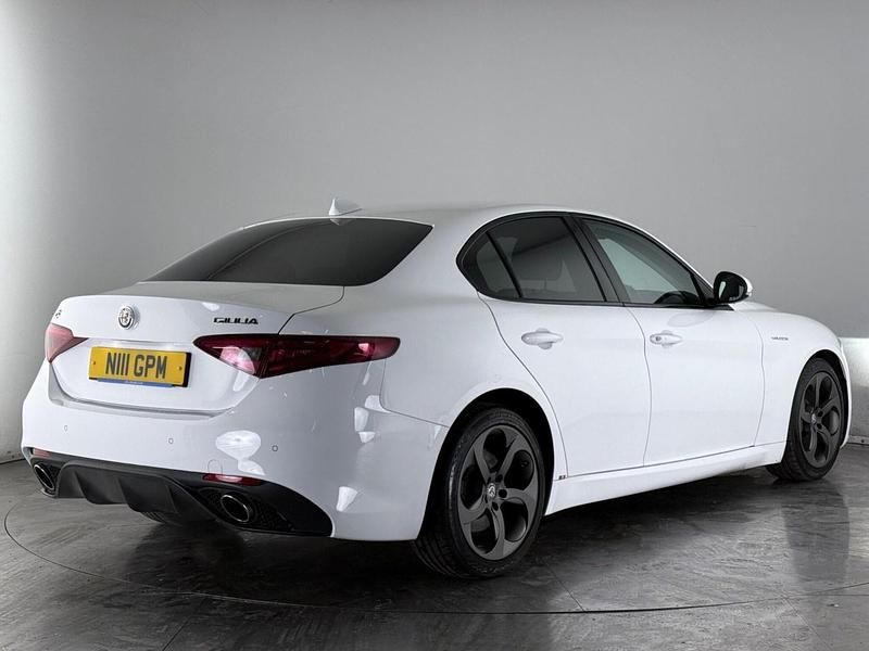 Used Alfa Romeo Giulia Veloce 280 HP (205 kW) 2019 White Sedan