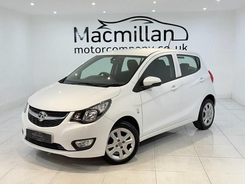 Used Vauxhall Viva 75 HP (55 kW) 2016 White Hatchback