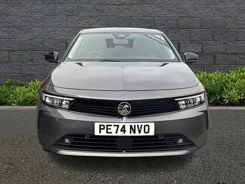 Used Vauxhall Astra Design Edition 110 HP (80 kW) 2024 Grey Hatchback