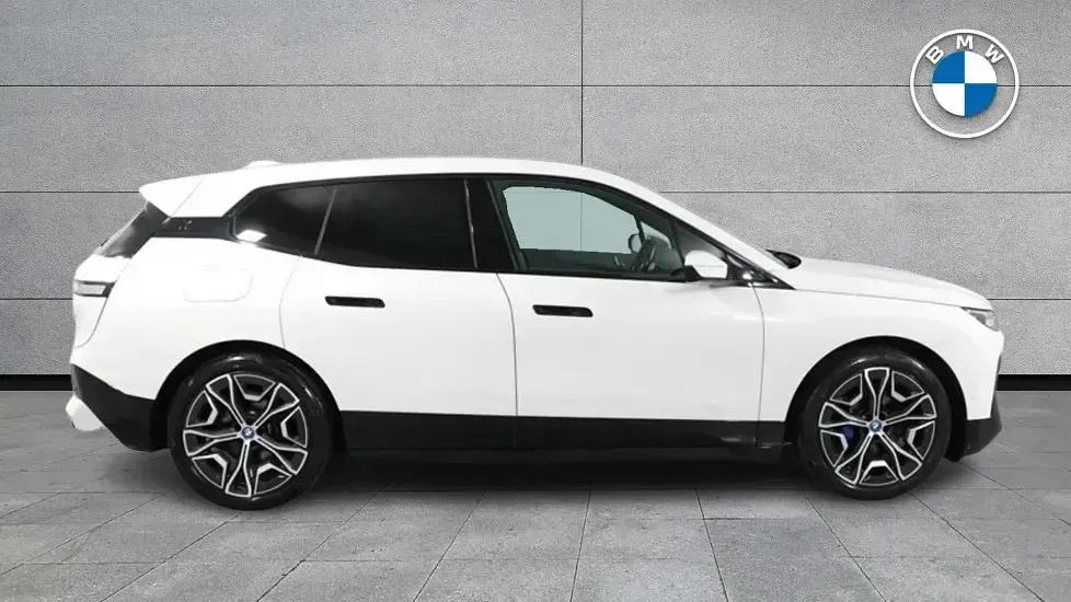 Used BMW iX M Sport 239 kW (326 HP) 2022 White SUV
