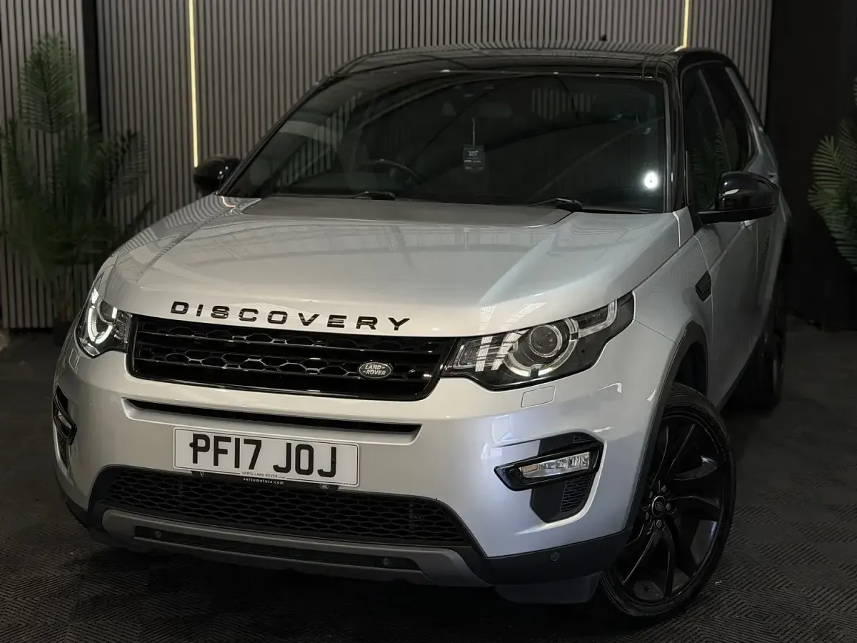 Used Land Rover Discovery Sport HSE 180 HP (132 kW) 2017 Silver SUV