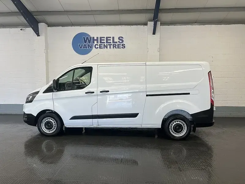 Used Ford Transit Custom S 130 HP (95 kW) 2023 White Van