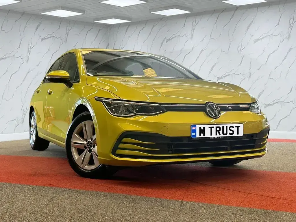 Used VW Golf VII S 150 HP (110 kW) 2020 Yellow Hatchback