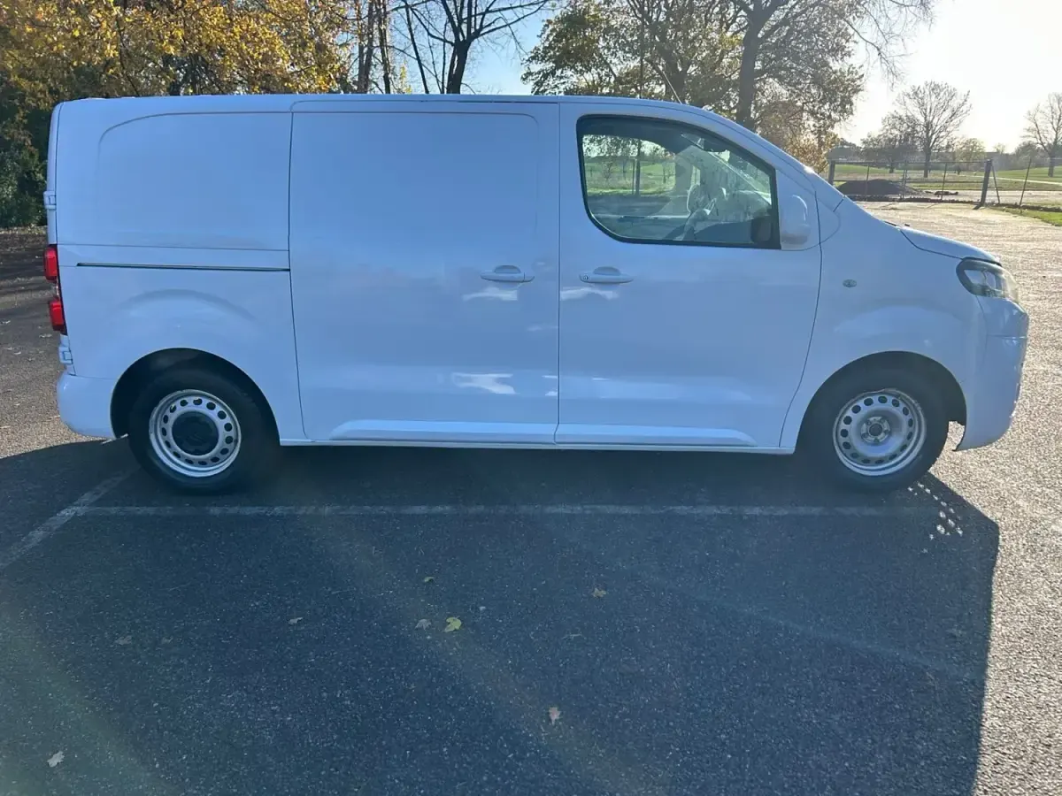Używany Citroën Dispatch 2018 Biały Minivan