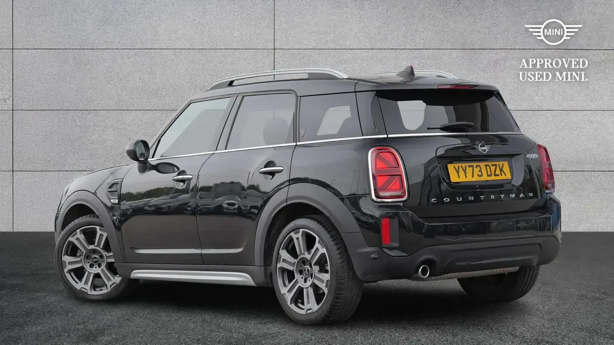 Used Mini Cooper Countryman Exclusive 134 HP (98 kW) 2023 Black SUV