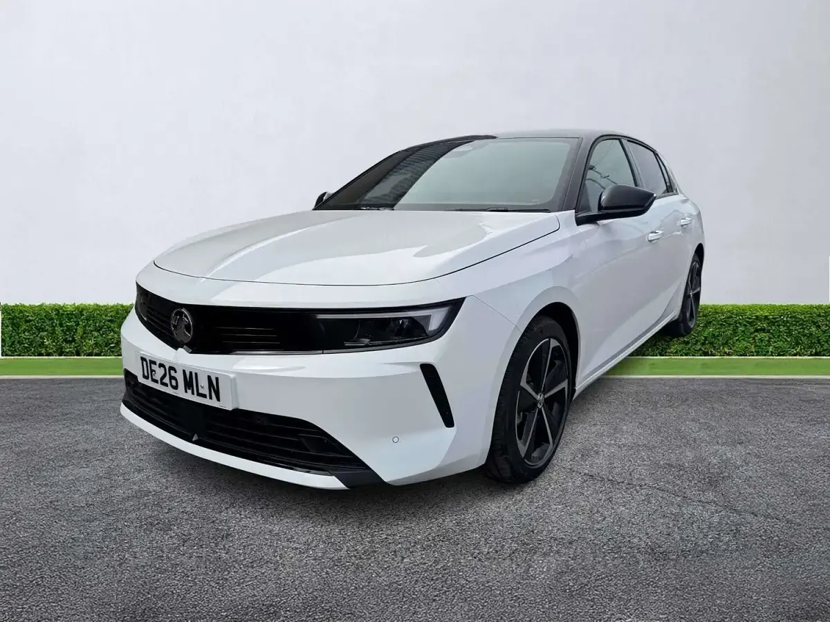 New Vauxhall Astra 130 HP (95 kW) 2026 Arctic white Hatchback