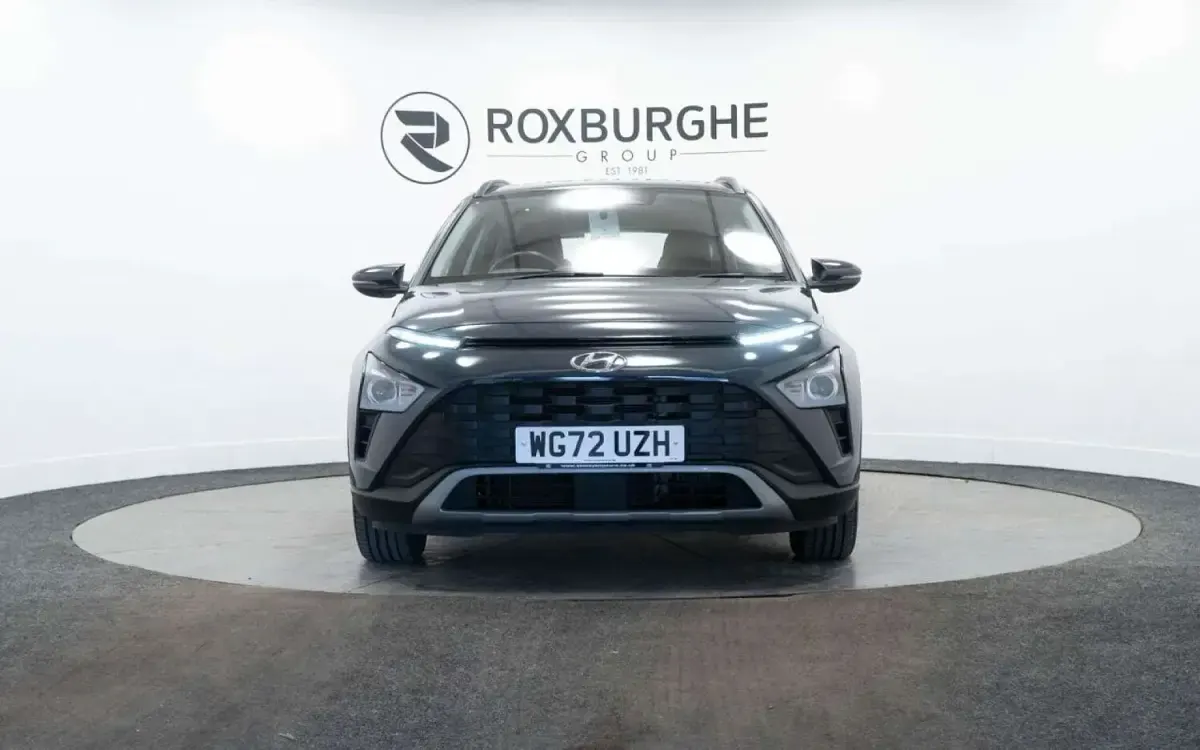 Begagnad Hyundai Bayon SE 100 HK (73 kW) 2023 Grå SUV